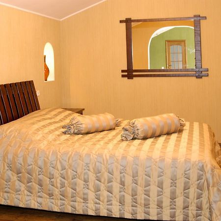 Отель "Соборный" Bila Zerkwa Exterior foto