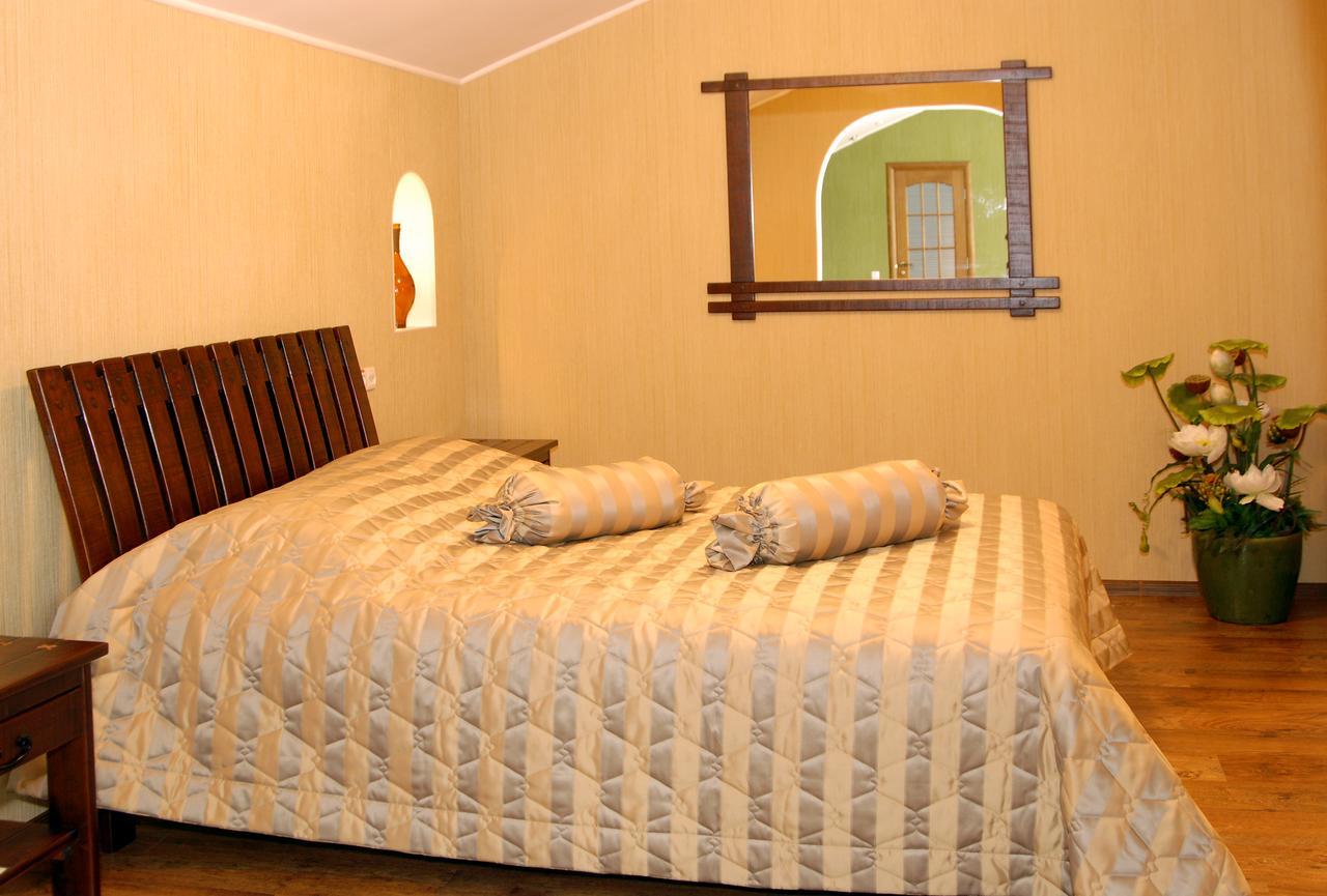 Отель "Соборный" Bila Zerkwa Exterior foto